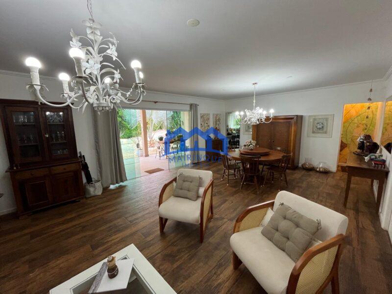 Chácara com 8 quartos e 6 banheiros com 2.600 m² à Venda, por R$ 3.000.000 Cód. ps295