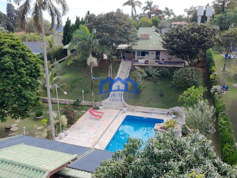 Chácara com 8 quartos e 6 banheiros com 2.600 m² à Venda, por R$ 3.000.000 Cód. ps295