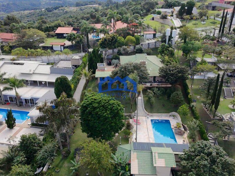 Chácara com 8 quartos e 6 banheiros com 2.600 m² à Venda, por R$ 3.000.000 Cód. ps295
