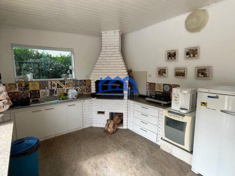 Chácara com 8 quartos e 6 banheiros com 2.600 m² à Venda, por R$ 3.000.000 Cód. ps295