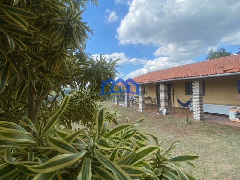 Chácara com 3 quartos e 2 banheiros com 1.700 m², por R$ 280.000 Cód. ch2260