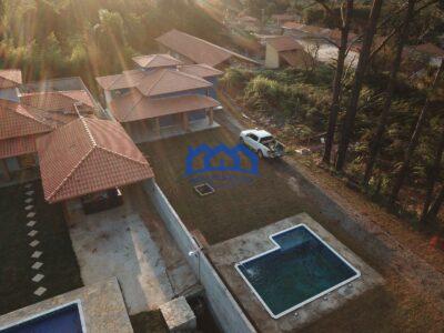 Chácara com 3 quartos e 2 banheiros, 1.250 m² por R$ 590.000 Cód. ch2264