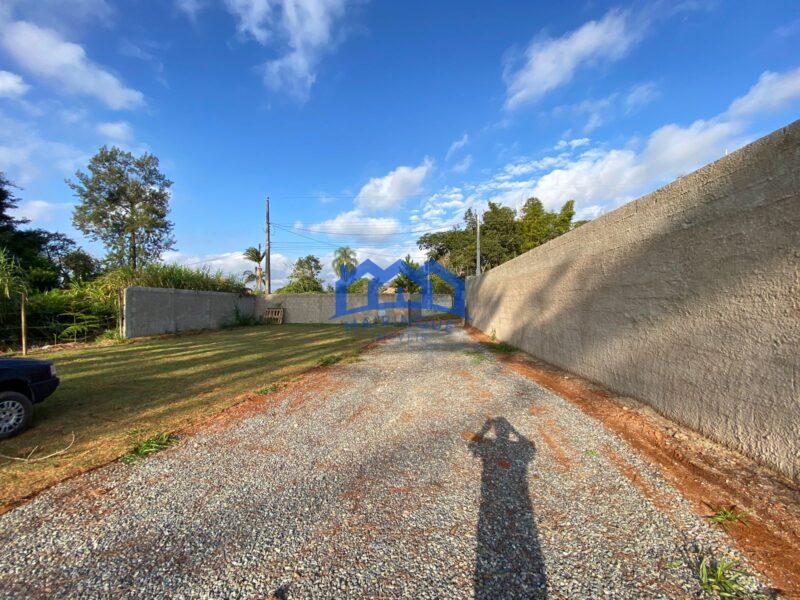 Chácara com 3 quartos e 2 banheiros, 1.250 m² por R$ 590.000 Cód. ch2264