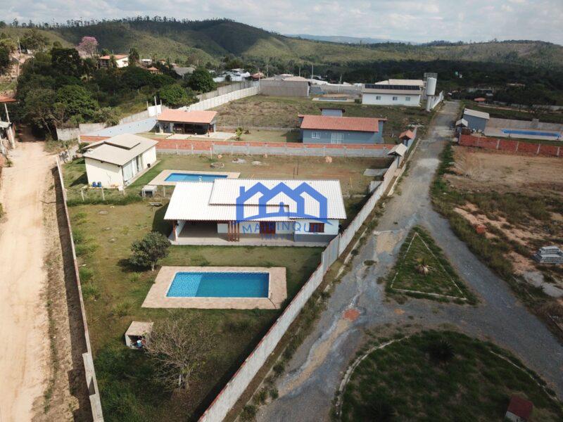 Chácara com 3 quartos e 3 banheiros, 850 m² por R$ 490.000 Cód. ch2265