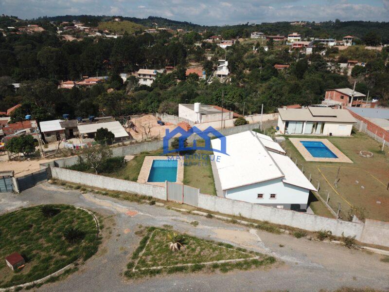 Chácara com 3 quartos e 3 banheiros, 850 m² por R$ 490.000 Cód. ch2265