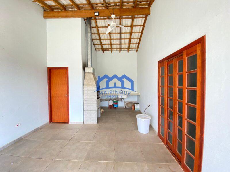 Chácara com 3 quartos e 3 banheiros, 850 m² por R$ 490.000 Cód. ch2265