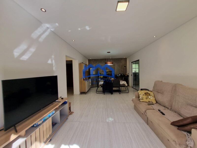 Chácara com 3 quartos e 3 banheiros à Venda, 1.000 m² por R$ 750.000 Cód. ch2268
