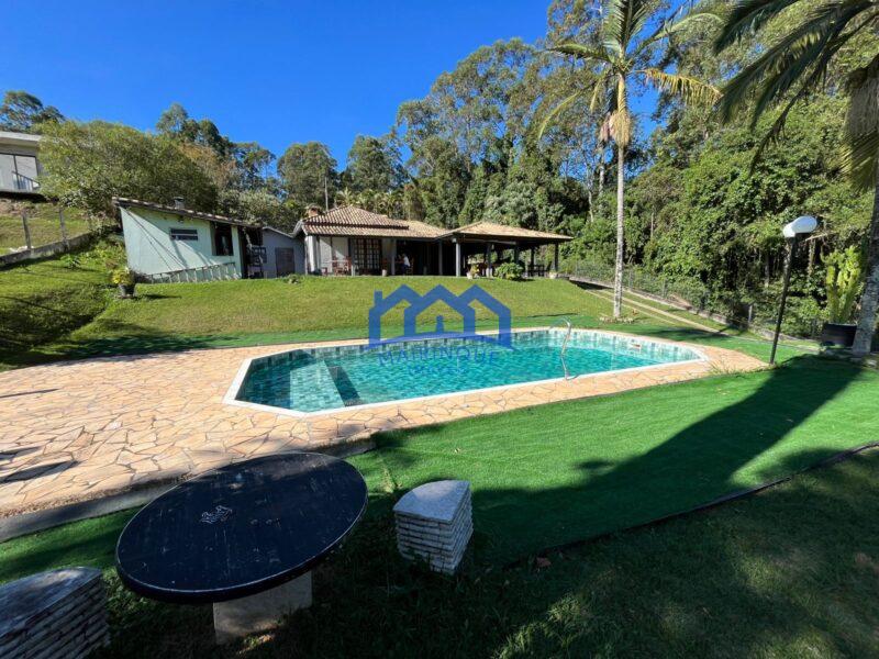 Chácara com 3 quartos e 3 banheiros à Venda, 5.100 m² por R$ 1.600.000 Cód. ch2272
