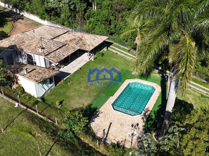 Chácara com 3 quartos e 3 banheiros à Venda, 5.100 m² por R$ 1.600.000 Cód. ch2272