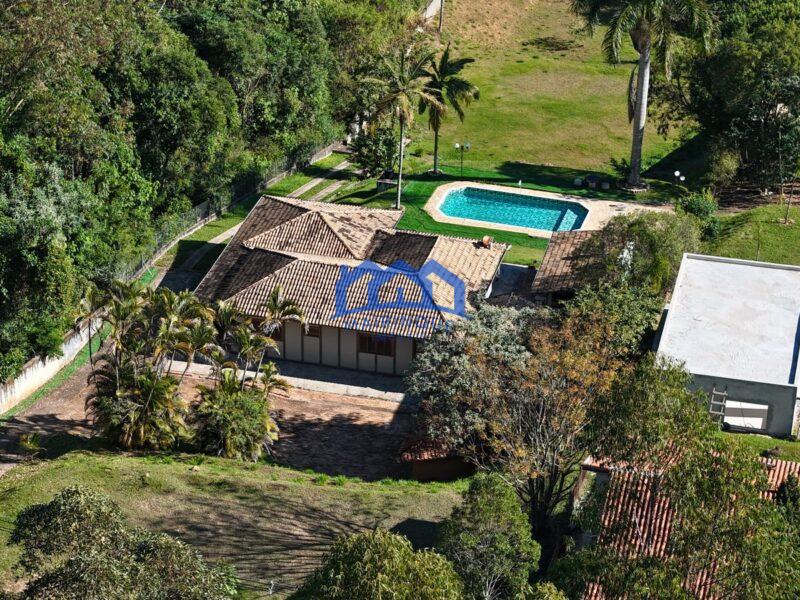 Chácara com 3 quartos e 3 banheiros à Venda, 5.100 m² por R$ 1.600.000 Cód. ch2272