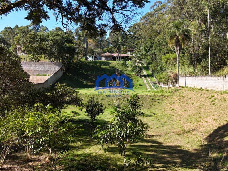 Chácara com 3 quartos e 3 banheiros à Venda, 5.100 m² por R$ 1.600.000 Cód. ch2272