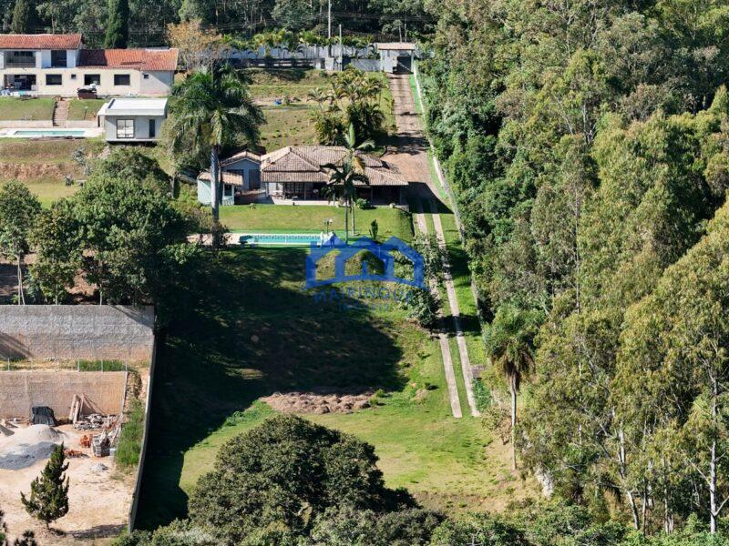 Chácara com 3 quartos e 3 banheiros à Venda, 5.100 m² por R$ 1.600.000 Cód. ch2272