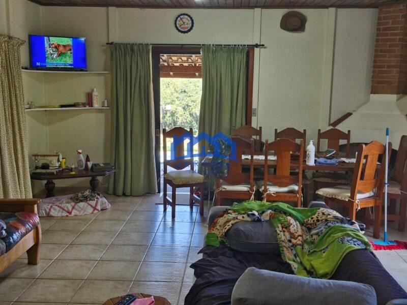 Chácara com 3 quartos e 3 banheiros à Venda, 5.100 m² por R$ 1.600.000 Cód. ch2272