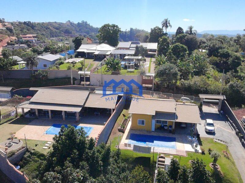 Chácara com 2 quartos e 2 banheiros, 800 m² por R$ 550.000 Cód. ch2273