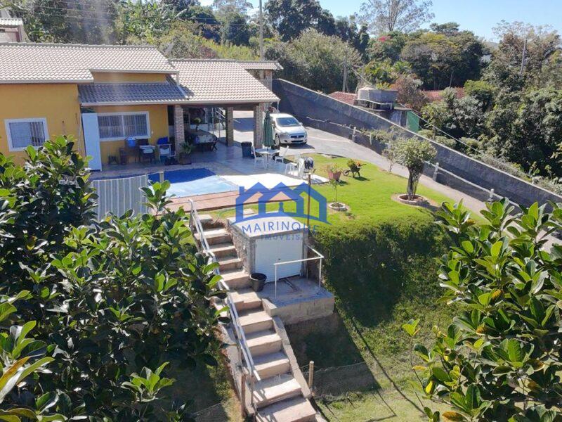 Chácara com 2 quartos e 2 banheiros, 800 m² por R$ 550.000 Cód. ch2273
