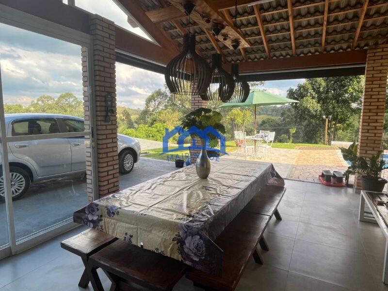 Chácara com 2 quartos e 2 banheiros, 800 m² por R$ 550.000 Cód. ch2273