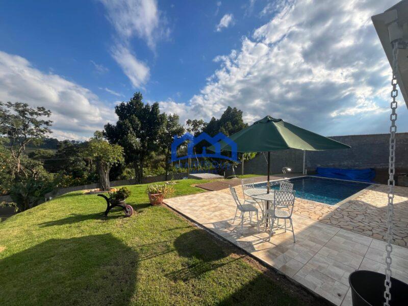 Chácara com 2 quartos e 2 banheiros, 800 m² por R$ 550.000 Cód. ch2273