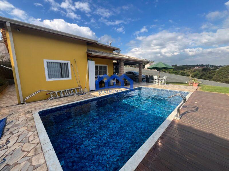 Chácara com 2 quartos e 2 banheiros, 800 m² por R$ 550.000 Cód. ch2273
