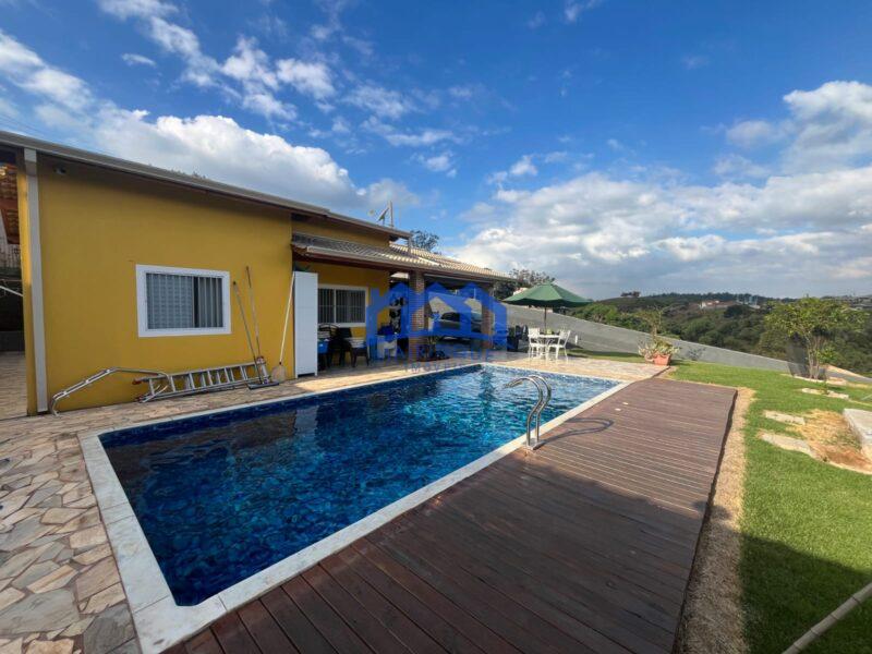 Chácara com 2 quartos e 2 banheiros, 800 m² por R$ 550.000 Cód. ch2273