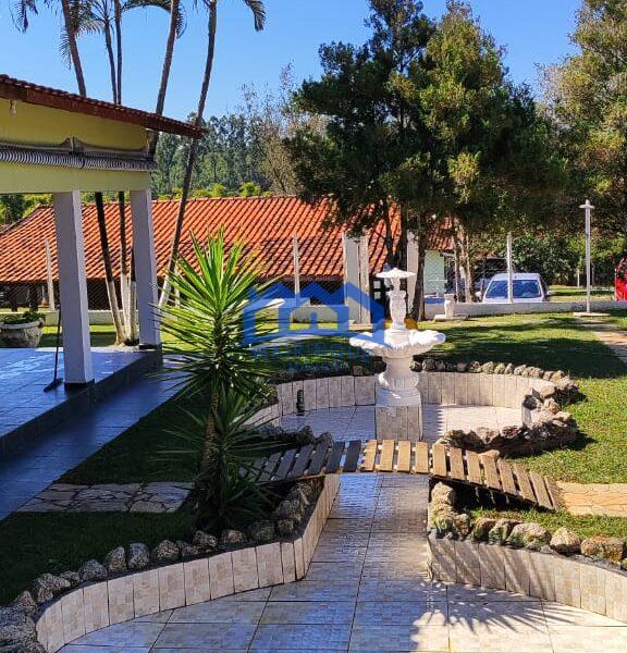 Sitio com 25.000 m² à Venda, por R$ 1.750.000 Cód. ch2274