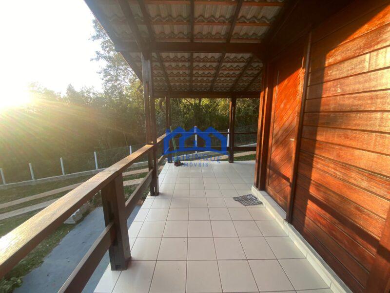 Chácara com 3 quartos e 2 banheiros, 1.320 m² por R$ 1.290.000 Cód. ch2277
