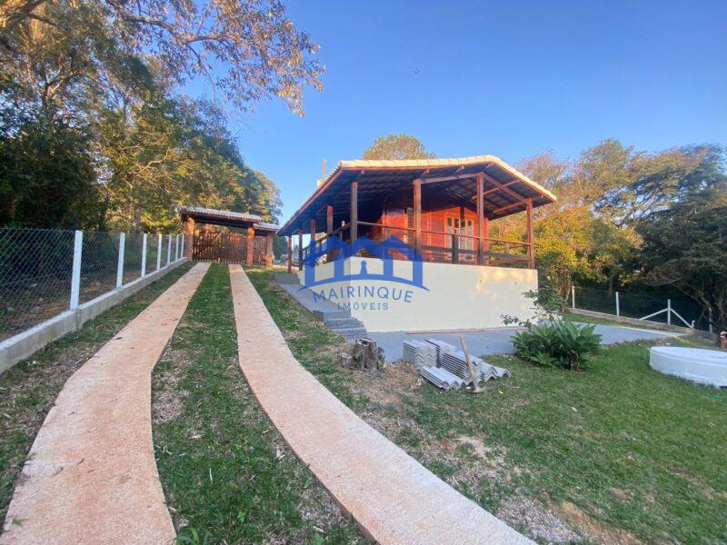 Chácara com 3 quartos e 2 banheiros, 1.320 m² por R$ 1.290.000 Cód. ch2277
