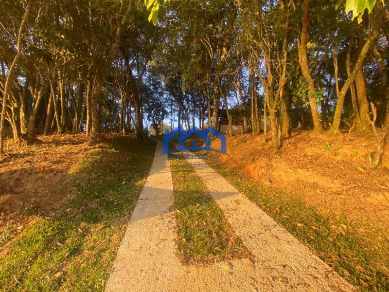 Chácara com 3 quartos e 2 banheiros, 1.320 m² por R$ 1.290.000 Cód. ch2277