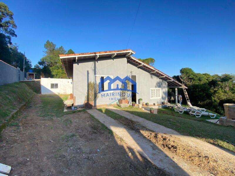 Chácara com 5 quartos e 4 banheiros, 2.000 m² por R$ 1.680.000 Cód. ch2278