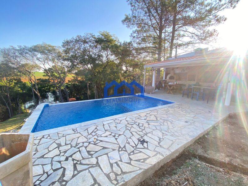 Chácara com 5 quartos e 4 banheiros, 2.000 m² por R$ 1.680.000 Cód. ch2278