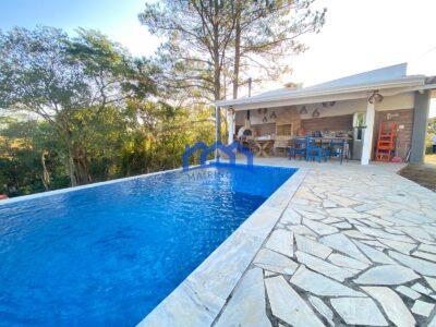 Chácara com 5 quartos e 4 banheiros, 2.000 m² por R$ 1.680.000 Cód. ch2278