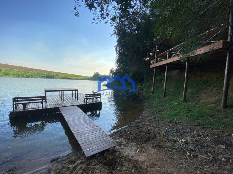 Chácara com 5 quartos e 4 banheiros, 2.000 m² por R$ 1.680.000 Cód. ch2278