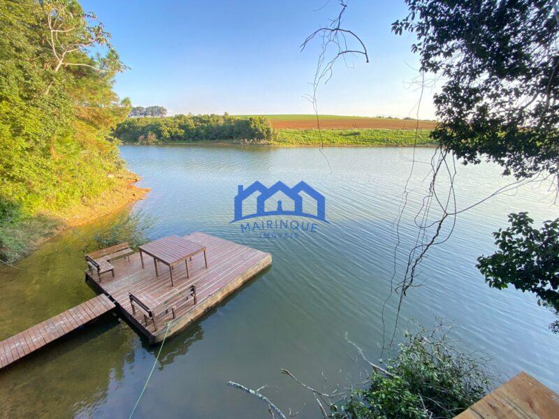 Chácara com 5 quartos e 4 banheiros, 2.000 m² por R$ 1.680.000 Cód. ch2278