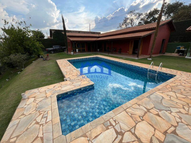 Chácara com 2 quartos e 4 banheiros, 1.000 m² por R$ 800.000 Cód. ch2280