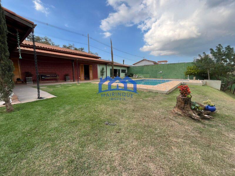 Chácara com 2 quartos e 4 banheiros, 1.000 m² por R$ 800.000 Cód. ch2280