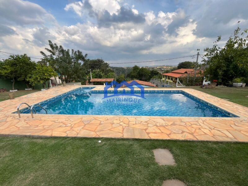 Chácara com 2 quartos e 4 banheiros, 1.000 m² por R$ 800.000 Cód. ch2280
