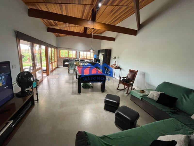Chácara com 2 quartos e 4 banheiros, 1.000 m² por R$ 800.000 Cód. ch2280