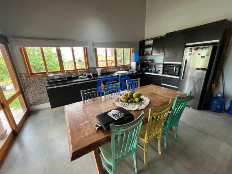 Chácara com 2 quartos e 4 banheiros, 1.000 m² por R$ 800.000 Cód. ch2280