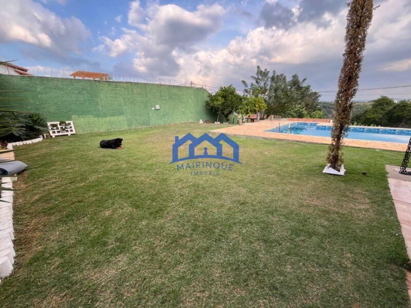 Chácara com 2 quartos e 4 banheiros, 1.000 m² por R$ 800.000 Cód. ch2280