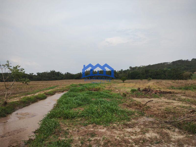 Sítio/Fazenda à Venda, 13,6 Alqueires por R$ 2.176.000 Cód. ch2281