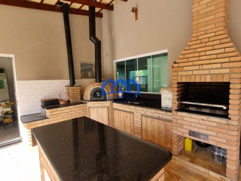 Chácara com 2 quartos e 4 banheiros, 1.000 m² por R$ 550.000 Cód. ch2283