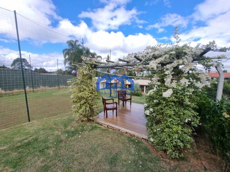 Chácara com 2 quartos e 4 banheiros, 1.000 m² por R$ 550.000 Cód. ch2283