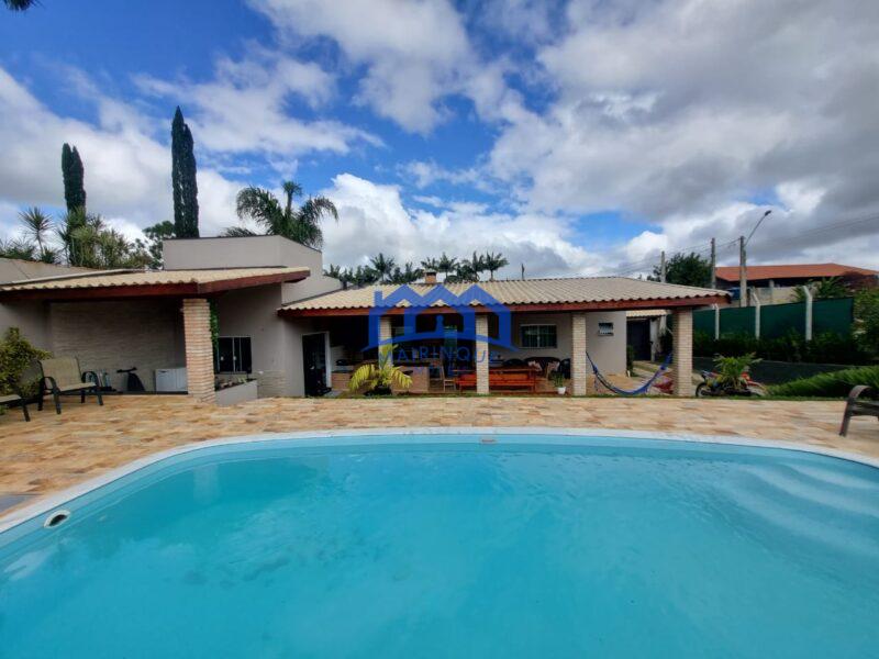 Chácara com 2 quartos e 4 banheiros, 1.000 m² por R$ 550.000 Cód. ch2283