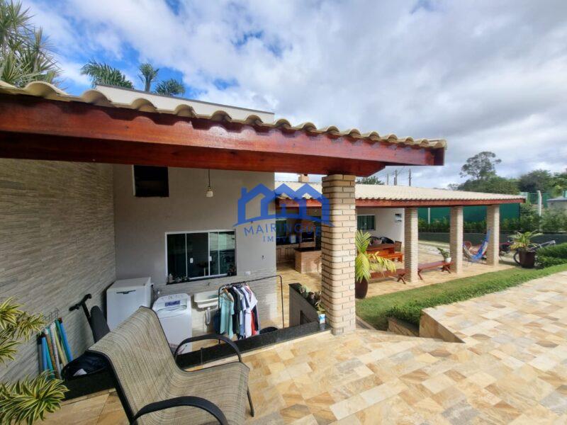 Chácara com 2 quartos e 4 banheiros, 1.000 m² por R$ 550.000 Cód. ch2283