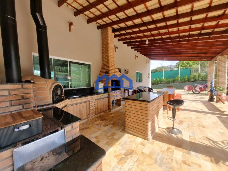 Chácara com 2 quartos e 4 banheiros, 1.000 m² por R$ 550.000 Cód. ch2283