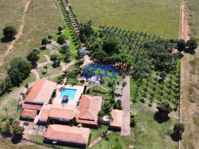 Sitio/Fazendo à Venda, 876 alqueires por R$ 100.000.000 Cód. ch2291