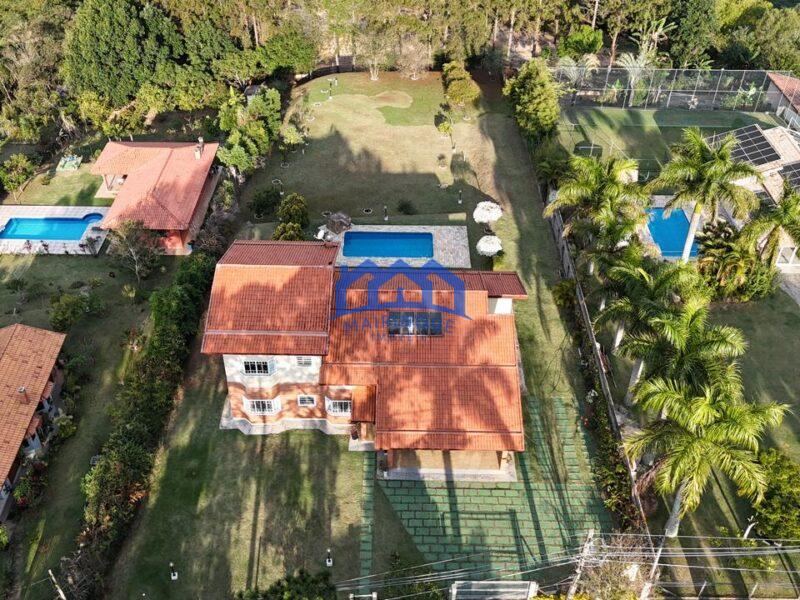 Chácara com 4 quartos e 6 banheiros à Venda, 2.700 m² por R$ 2.000.000 Cód. ps297