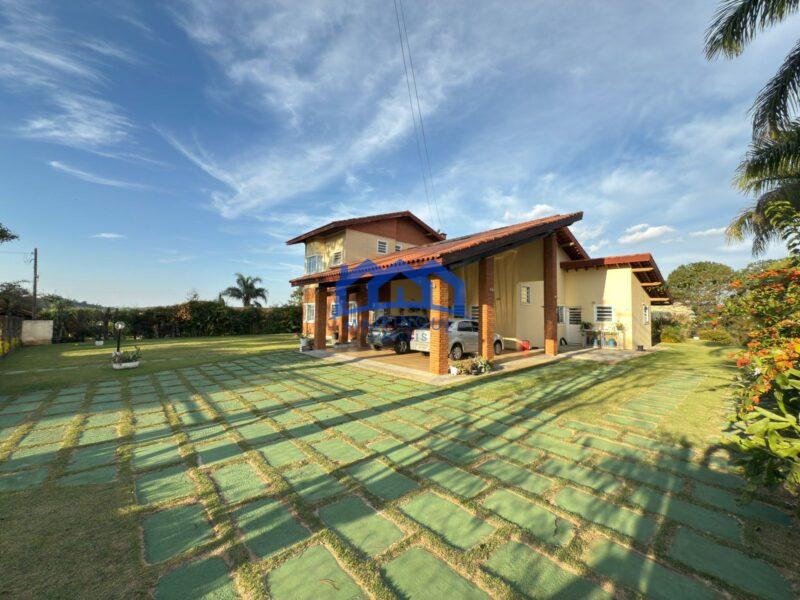 Chácara com 4 quartos e 6 banheiros à Venda, 2.700 m² por R$ 2.000.000 Cód. ps297