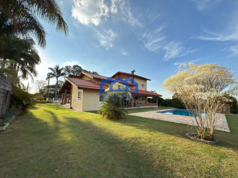 Chácara com 4 quartos e 6 banheiros à Venda, 2.700 m² por R$ 2.000.000 Cód. ps297