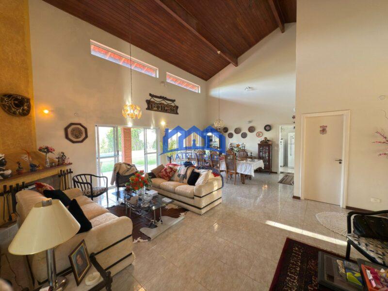 Chácara com 4 quartos e 6 banheiros à Venda, 2.700 m² por R$ 2.000.000 Cód. ps297