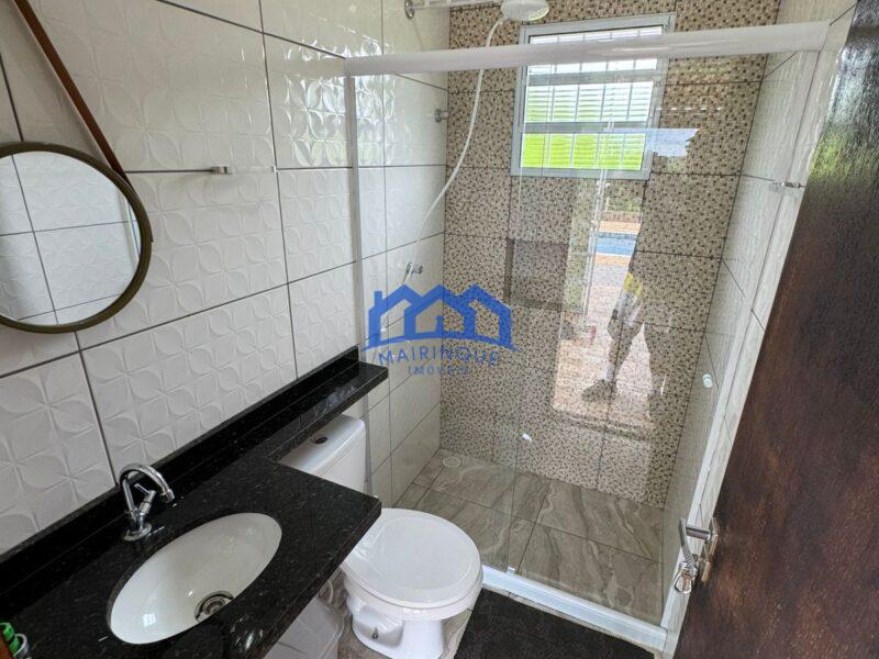 Chacara com 3 quartos e 3 banheiros com 1000 m² à Venda, por R$ 690.000 Cód. ch2239